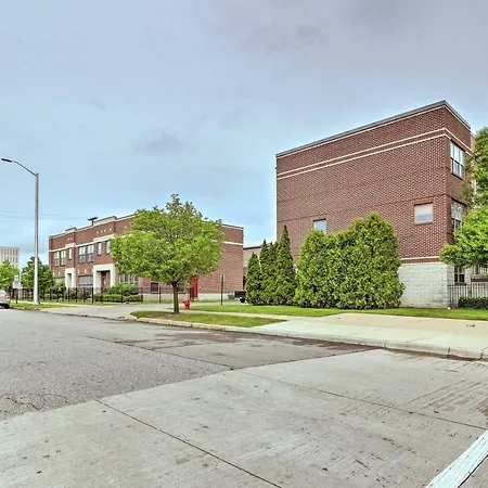 Urban Escape With Patio - 2 Mi To Downtown Detroit! Villa